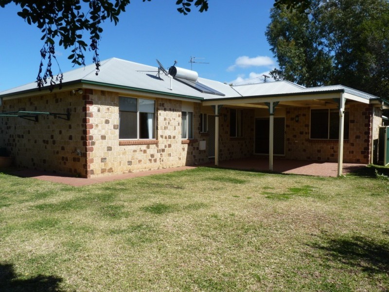 2 Weribone Street, St George QLD 4487