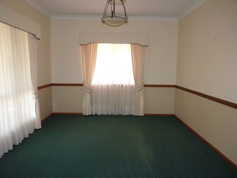 2 Weribone Street, St George QLD 4487