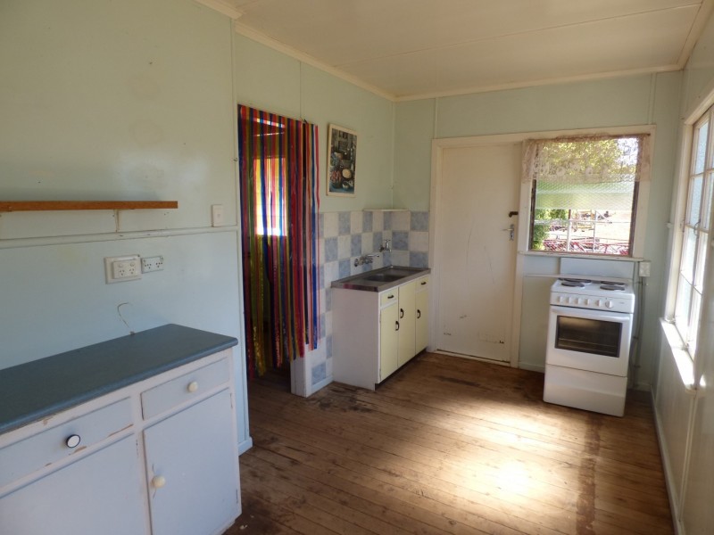 Unit 1, 171 Victoria Street, St George QLD 4487