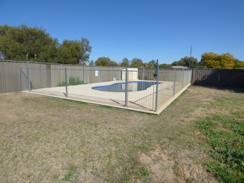 9 Philip Street, St George QLD 4487