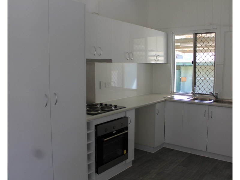 43 BARLEE STREET, St George QLD 4487