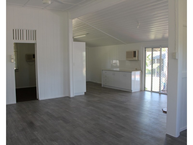 43 BARLEE STREET, St George QLD 4487