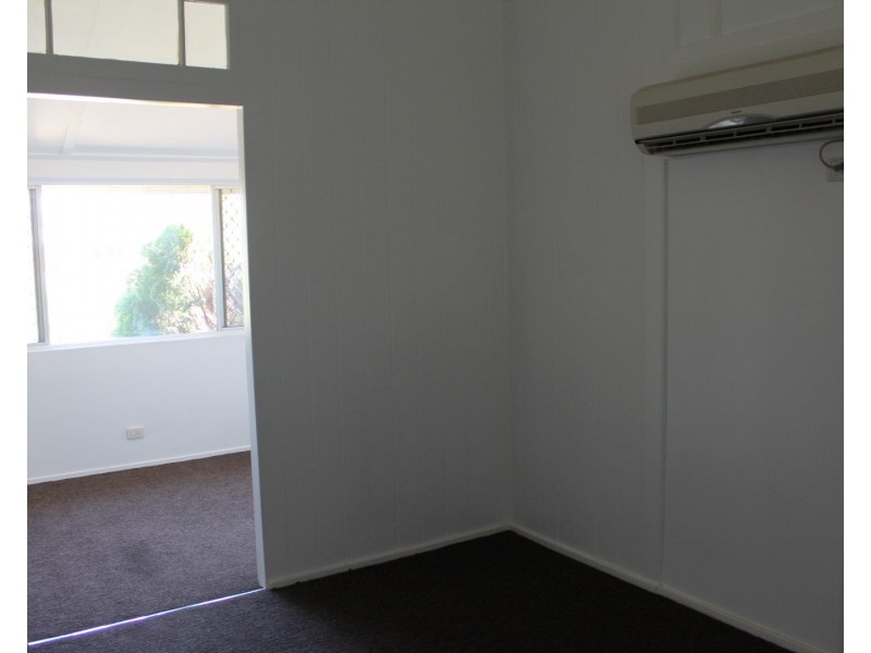 43 BARLEE STREET, St George QLD 4487