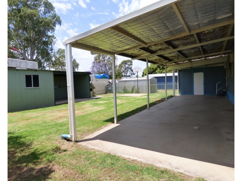 43 BARLEE STREET, St George QLD 4487