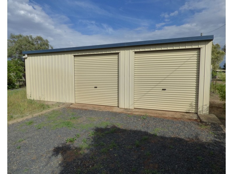 82 Alfred Street, St George QLD 4487