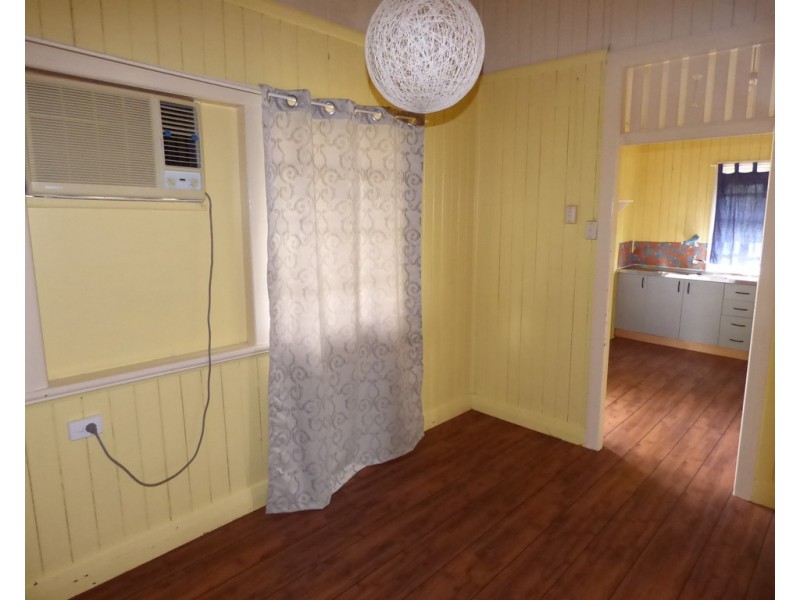 82 Alfred Street, St George QLD 4487