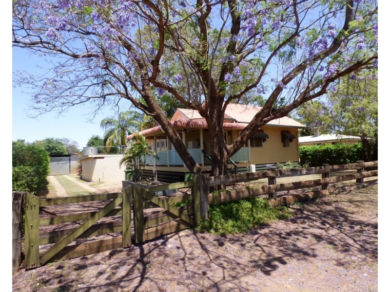 50 Church Street, St George QLD 4487