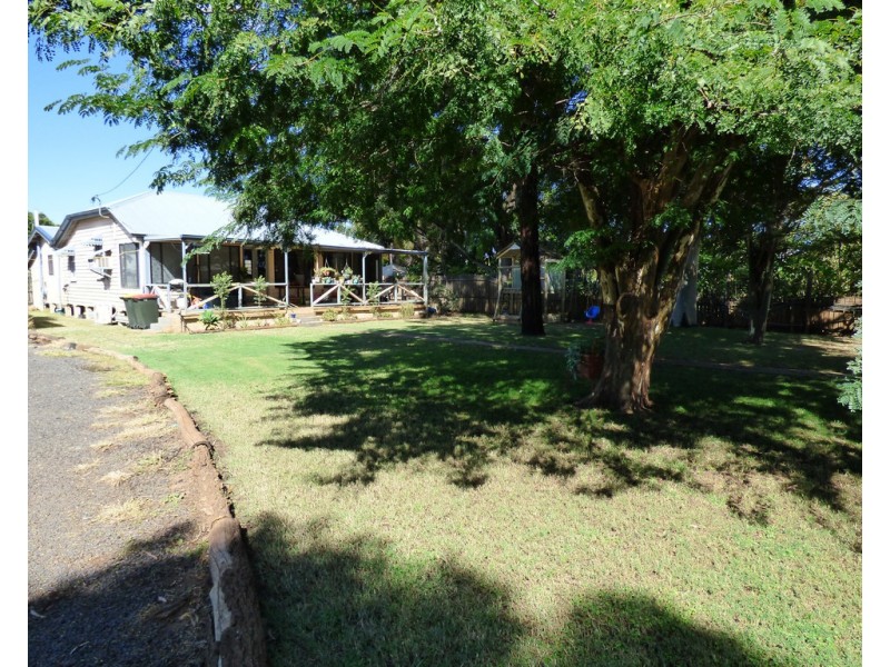 74 Alfred Street, St George QLD 4487