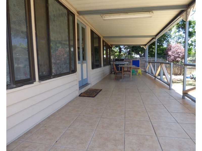74 Alfred Street, St George QLD 4487