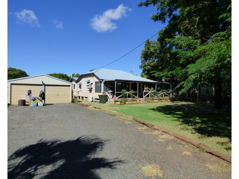 74 Alfred Street, St George QLD 4487