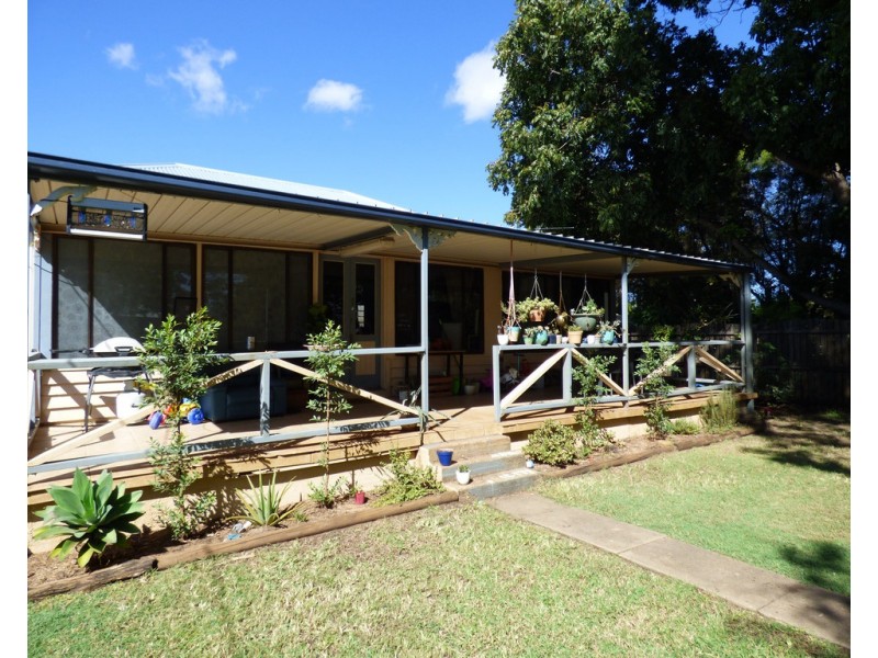 74 Alfred Street, St George QLD 4487