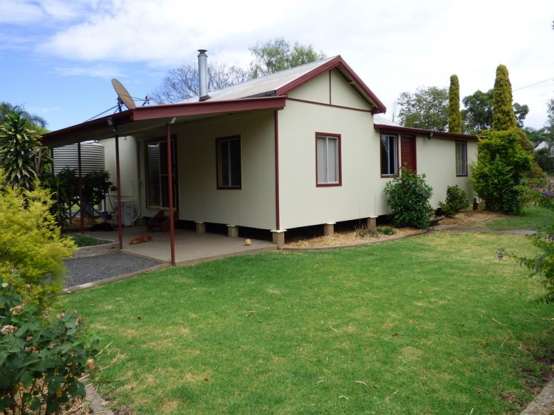 70 Scott Street, St George QLD 4487