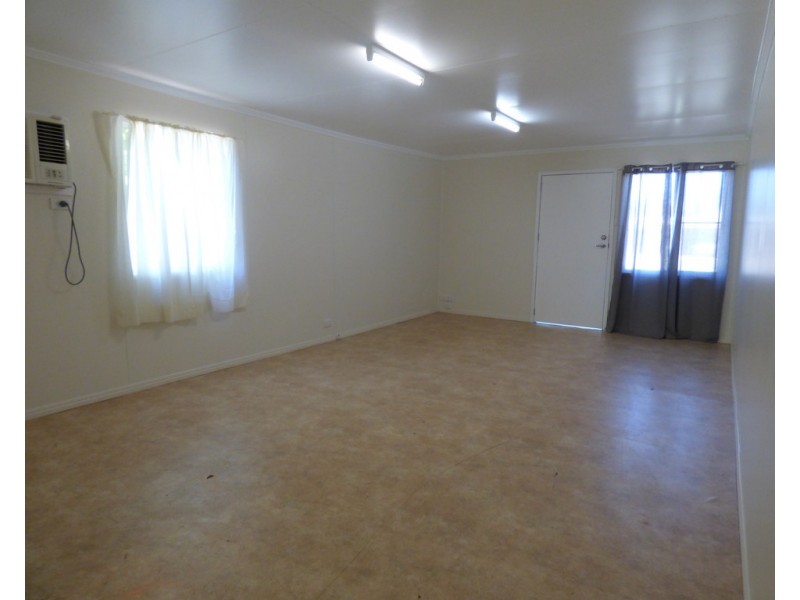 25 Kenny Lane, St George QLD 4487