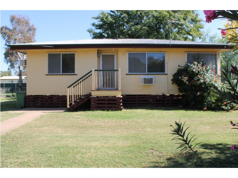 11 Margaret Street, St George QLD 4487