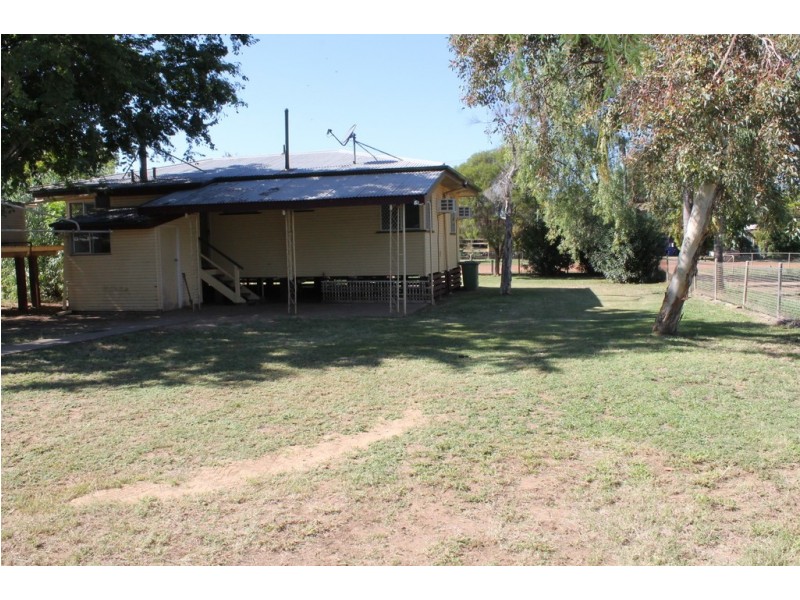 11 Margaret Street, St George QLD 4487
