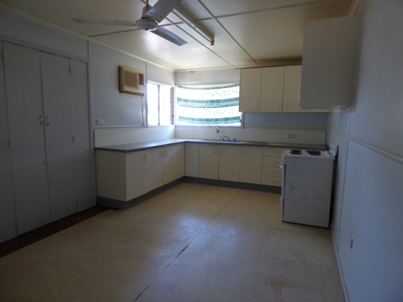 11 Margaret Street, St George QLD 4487