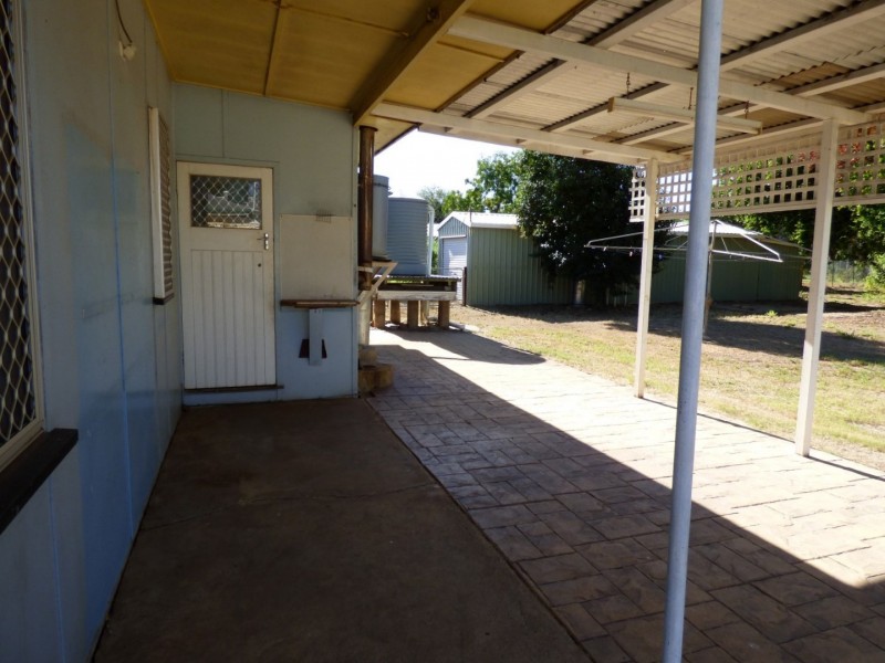 31 Church Street, St George QLD 4487