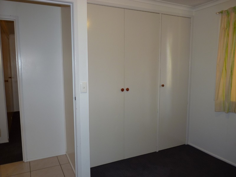 Unit 4, 11-13 Alfred Street, St George QLD 4487