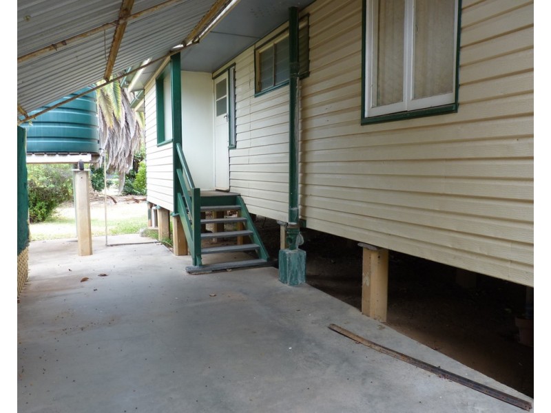 15 Margaret Street, St George QLD 4487