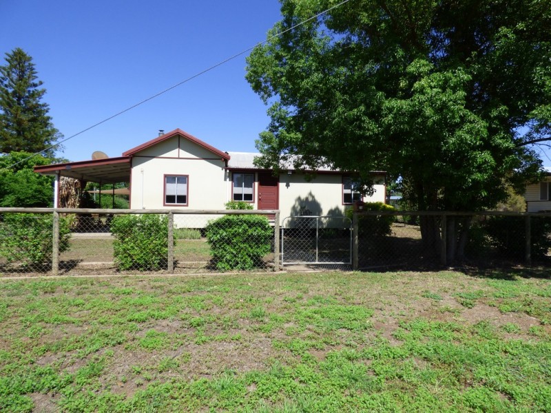 70 Scott Street, St George QLD 4487