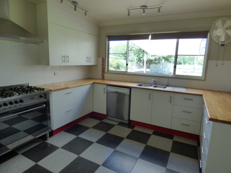 70 Scott Street, St George QLD 4487