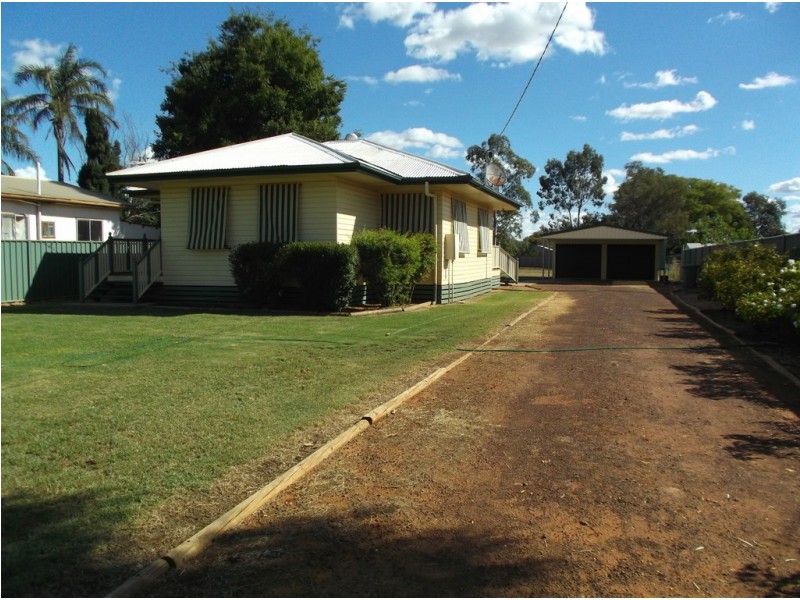 24 Andrew St, St George QLD 4487