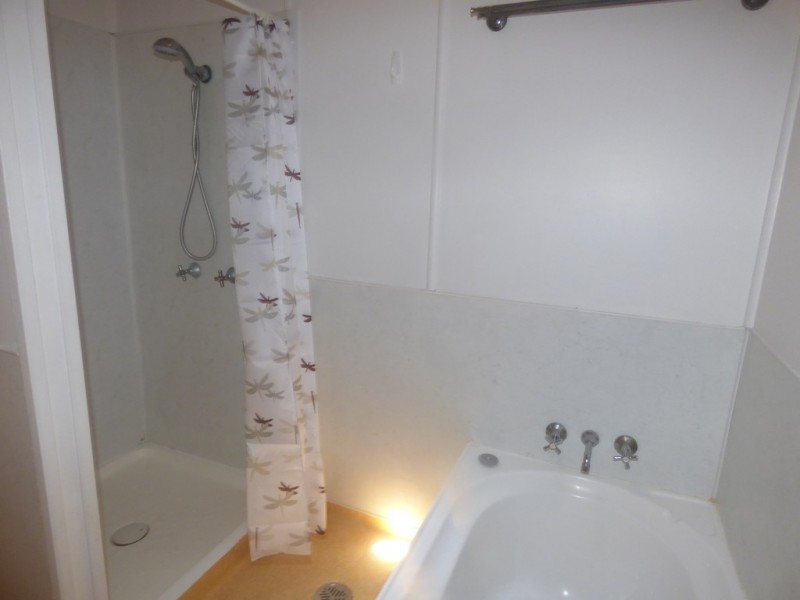 24 Andrew St, St George QLD 4487