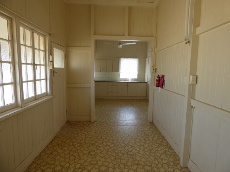 80 Victoria Street, St George QLD 4487