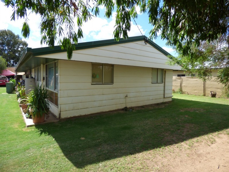 203 Victoria Street, St George QLD 4487