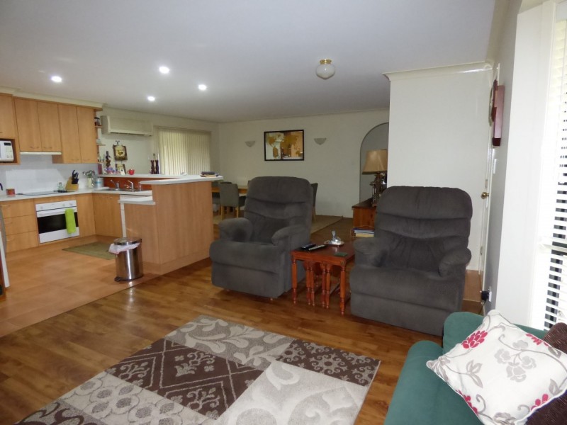 9-11 TURVEY COURT, St George QLD 4487