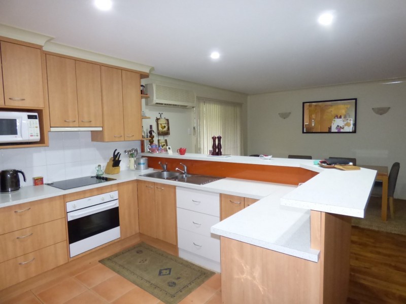 9-11 TURVEY COURT, St George QLD 4487