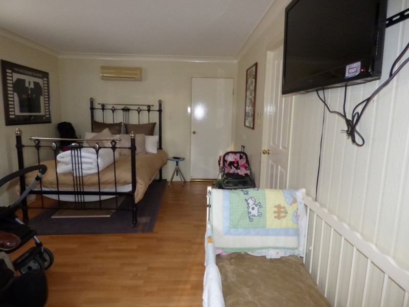 9-11 TURVEY COURT, St George QLD 4487