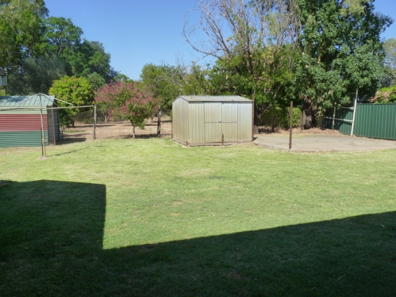 6 CHURCH STREET, St George QLD 4487