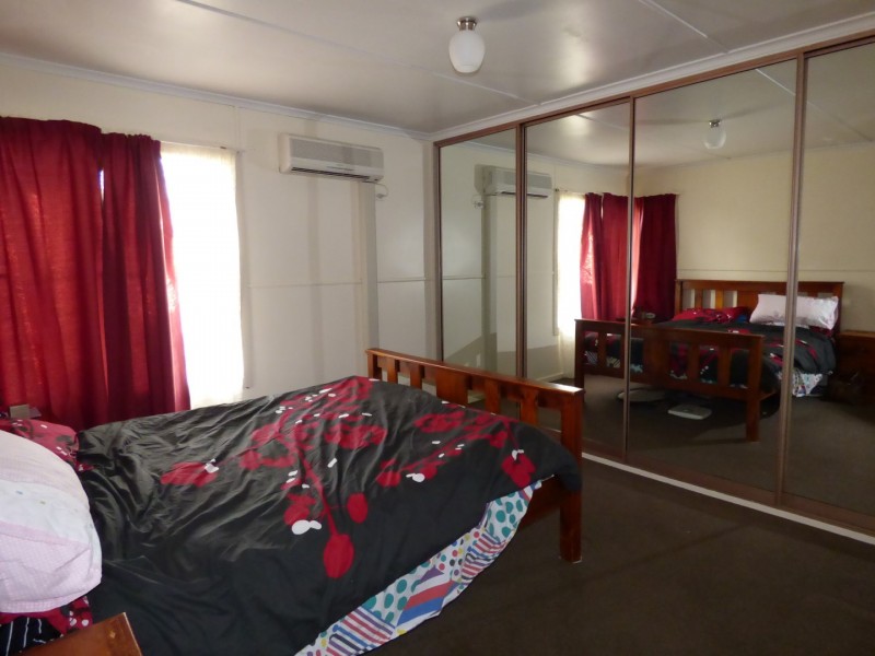 29 Church Street, St George QLD 4487