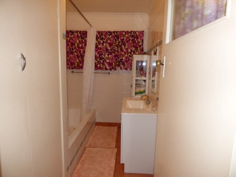 29 Church Street, St George QLD 4487