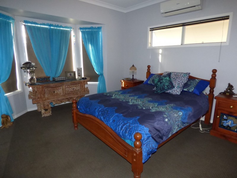 12166 CARNARVON HWY, St George QLD 4487