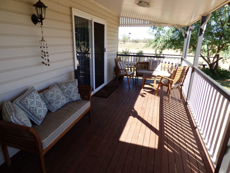 12166 CARNARVON HWY, St George QLD 4487