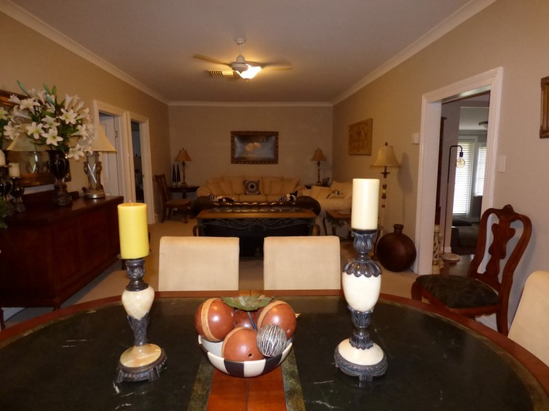 10 MCDONNELL AVE, St George QLD 4487