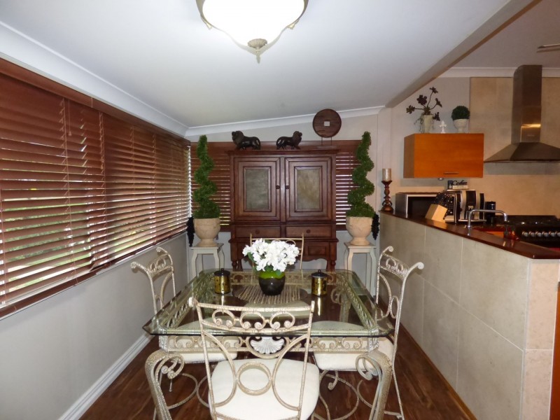 10 MCDONNELL AVE, St George QLD 4487