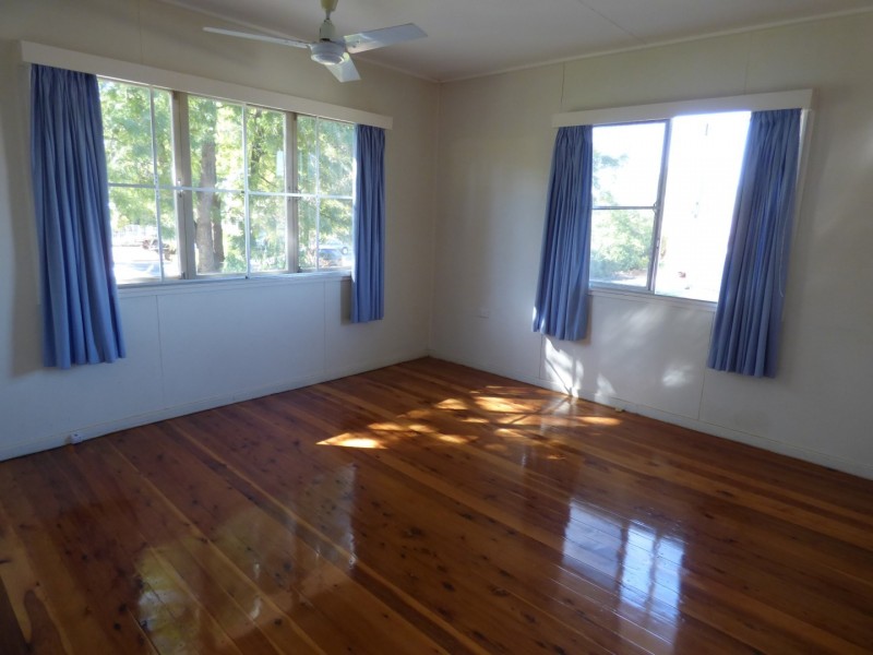 14 Balonne Street, St George QLD 4487