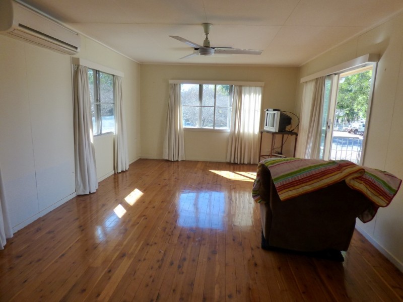 14 Balonne Street, St George QLD 4487