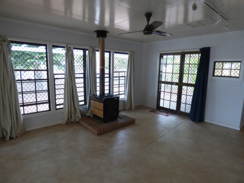 19 Balonne Street, St George QLD 4487