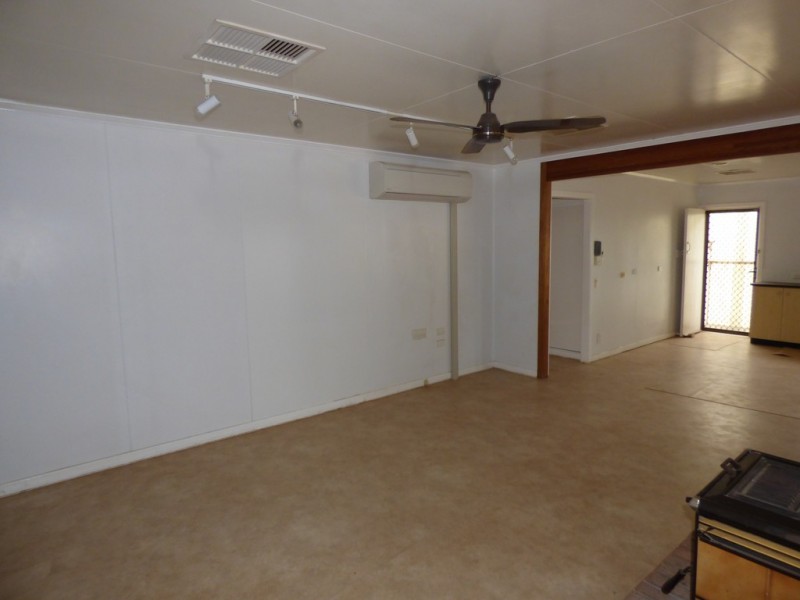 19 Balonne Street, St George QLD 4487