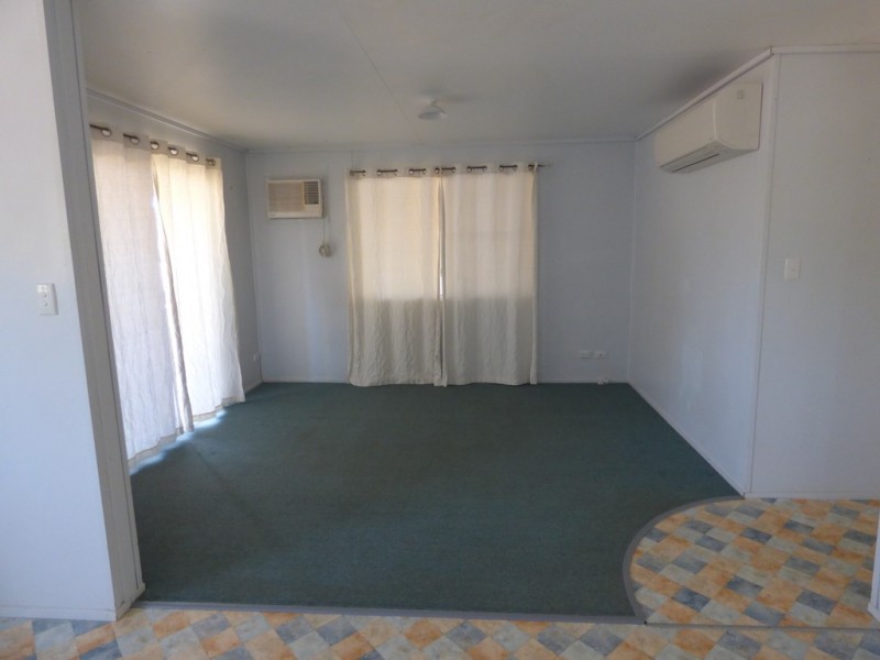 Unit 1, 25 Hutt Street, St George QLD 4487
