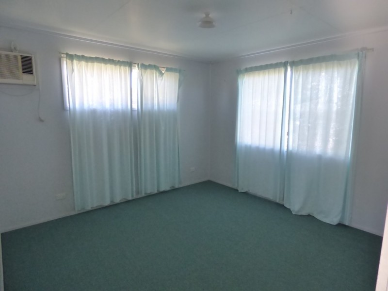 Unit 1, 25 Hutt Street, St George QLD 4487