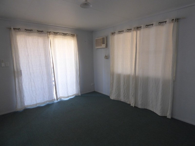 Unit 1, 25 Hutt Street, St George QLD 4487 Floorplan