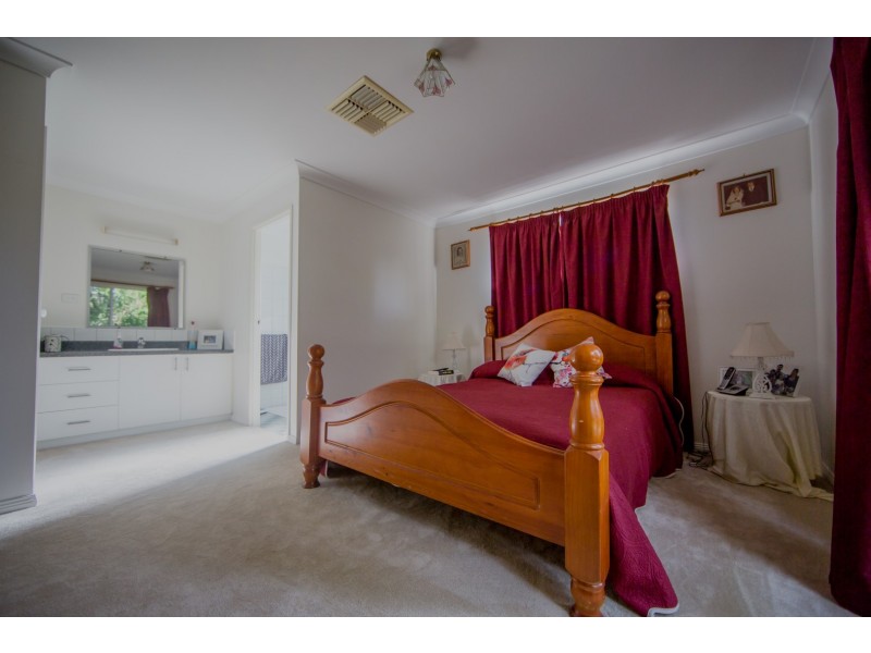 17 Kilroy Street, St George QLD 4487