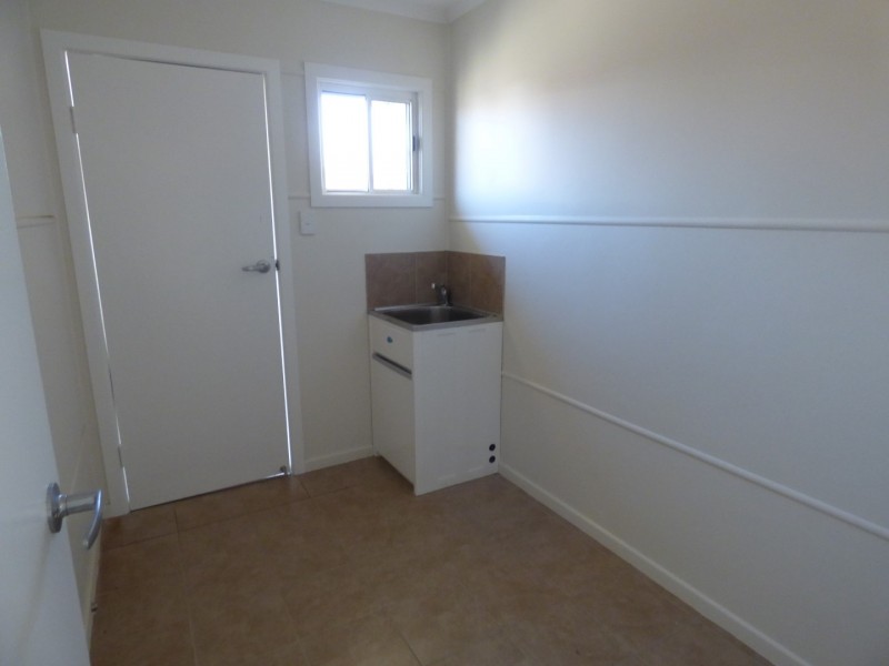 Unit 3,171 VICTORIA STREET, St George QLD 4487