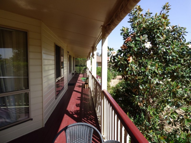 15 Taylor Street, St George QLD 4487