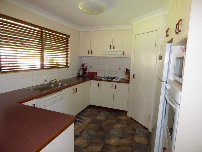 15 Taylor Street, St George QLD 4487